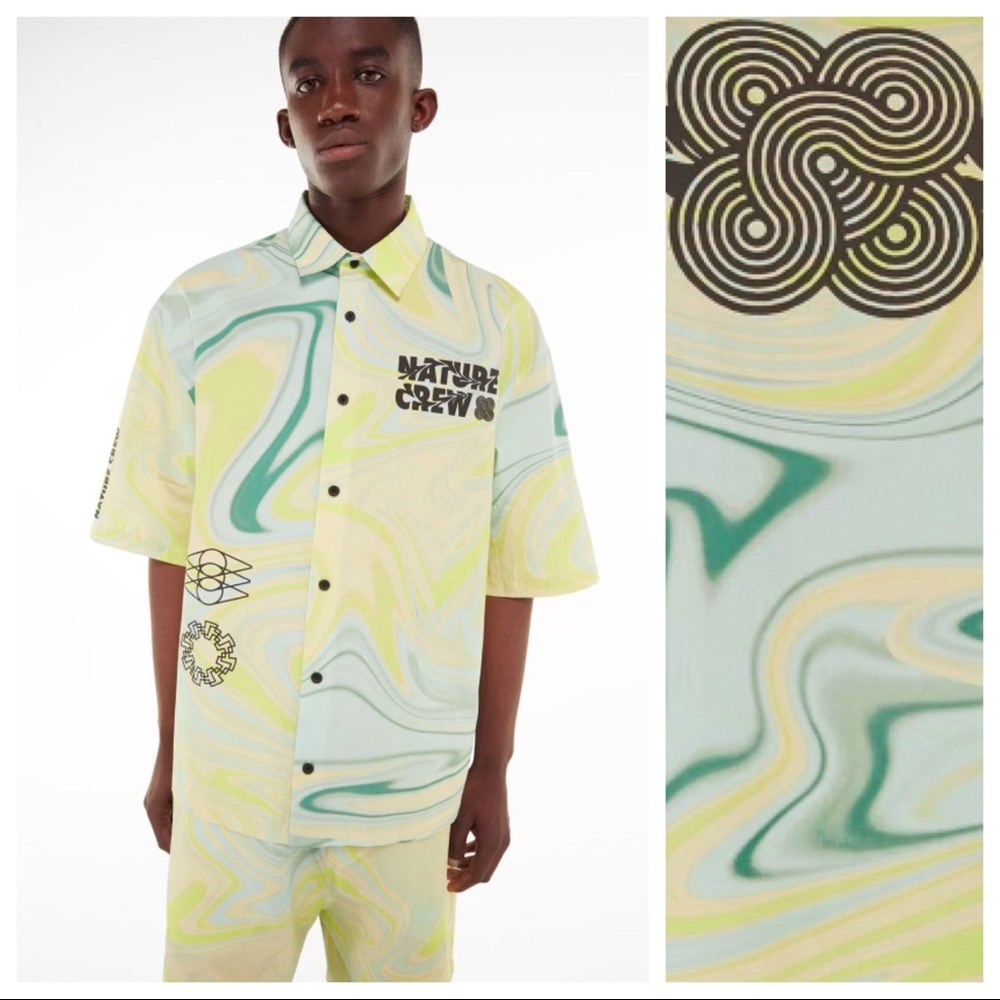NWT. Bershka Green Short Sleeve Poplin Boxy Fit Printed Shirt. Size M.
